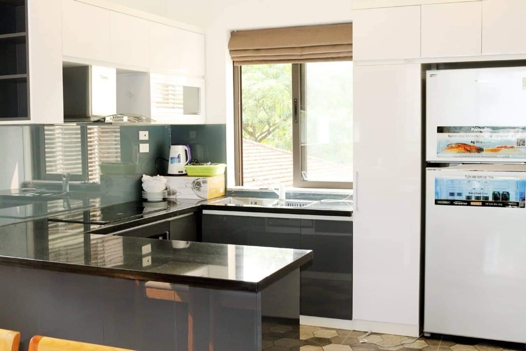 BÁN NHÀ NGHI TÀM – ÂU CƠ – TỨ LIÊN 136M² – 6 TẦNG – MẶT TIỀN 8M – 27.5 TỶ